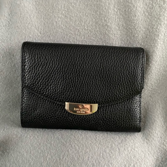 kate spade Handbags - Kate Spade Wallet